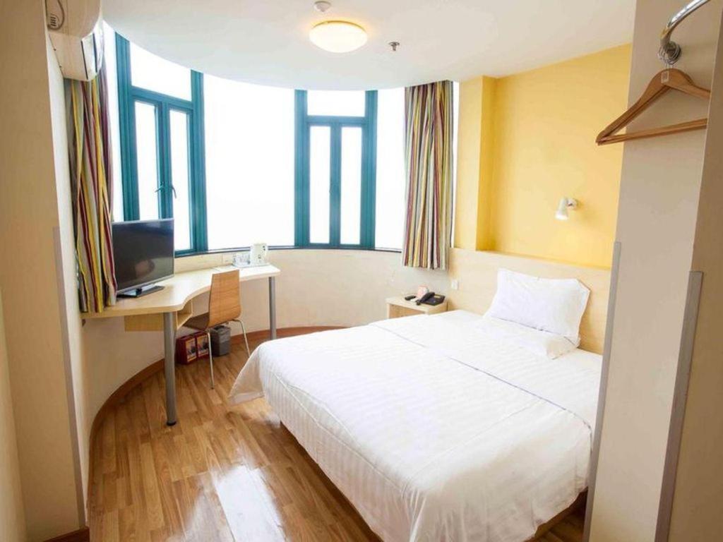 7 Days Inn Shanghai Minhang Dongchuan Road Jiaotong University Exterior foto